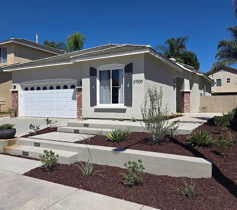27550 Nellie Ct