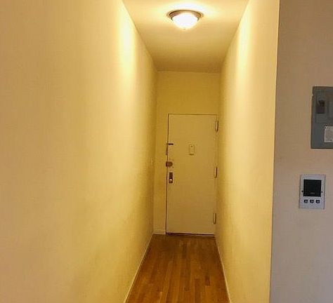 5th image of 225 Foster Ave APT D2