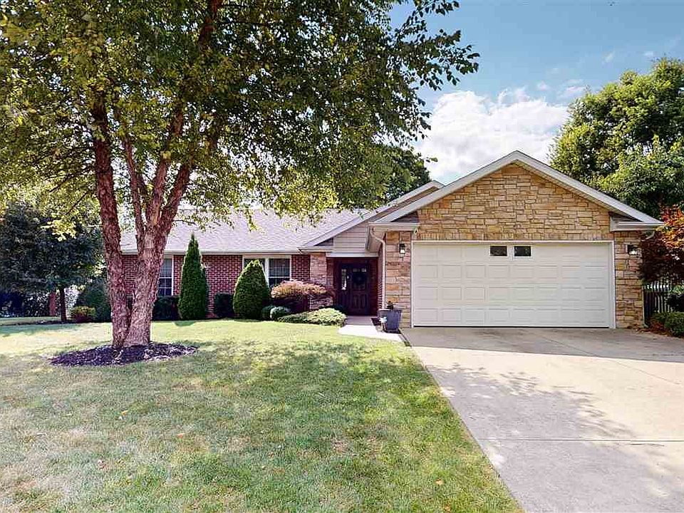 1st image of 936 Breckenridge Dr