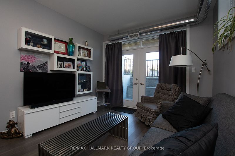 Ottawa Apartment for rent - 2 Bedrooms — photo 9
