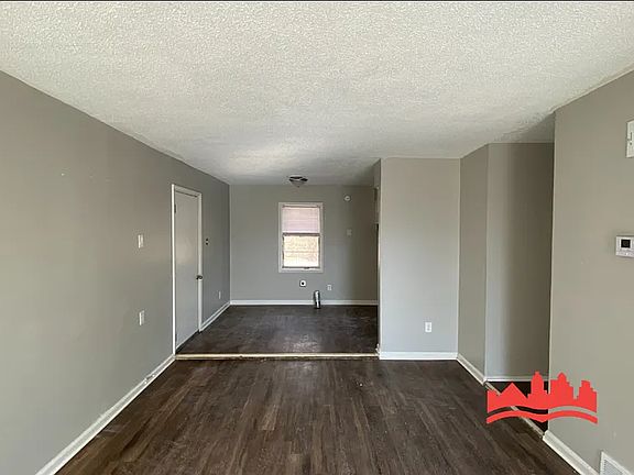 3rd image of 874 Castlewood Ave