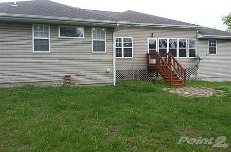 2nd image of 590 Austin Pl
