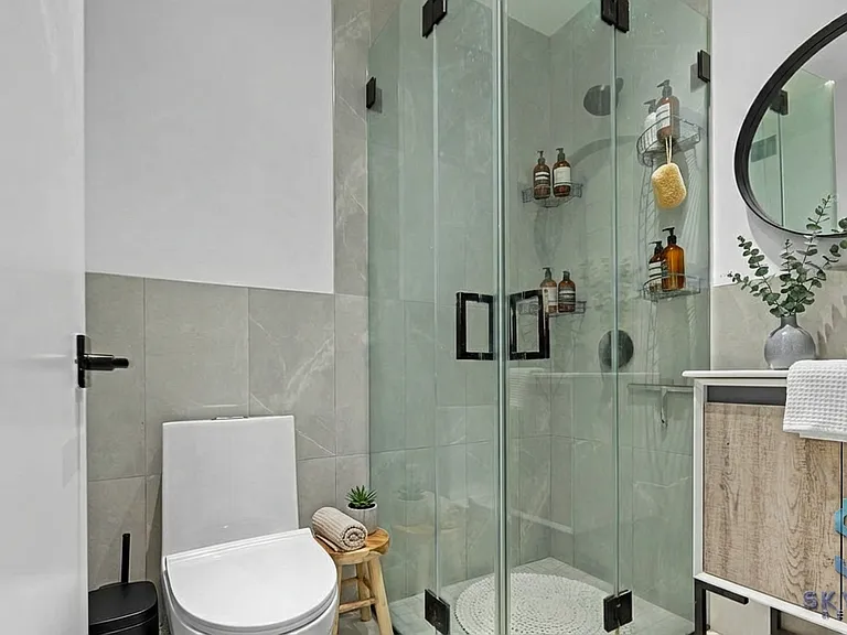 478 Maple St #4C — Photo 6