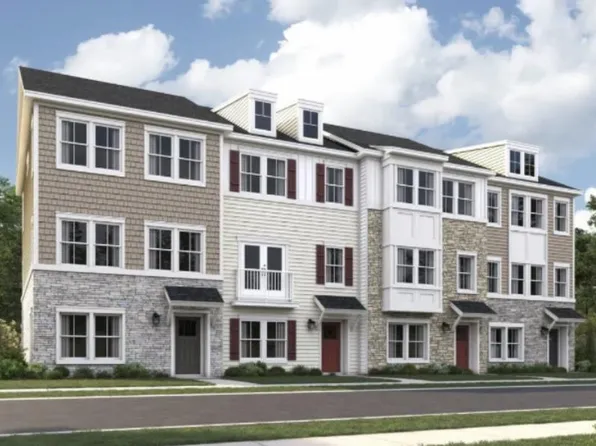 10574 Roundstone Ln, White Plains, MD 20695