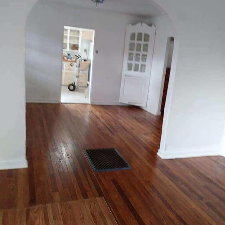 2nd image of 1012 Lovato Rd SW
