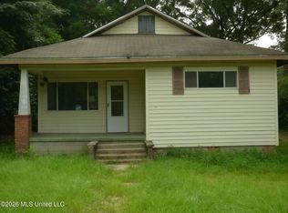 320 N Locust St, McComb, MS 39648