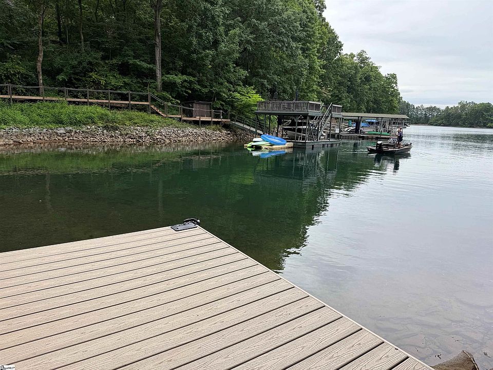 1st image of 9 Nautica Point
