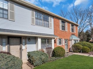36 Carlisle Ct, Franklin Twp., NJ 08873