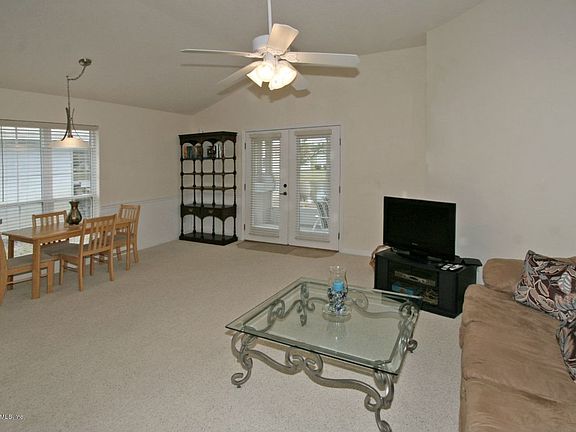 3rd image of 436 Chamberlain Dr