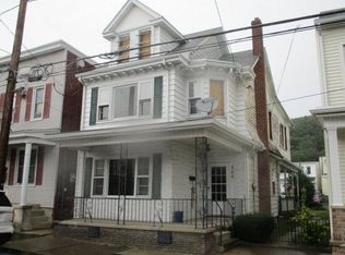 325 S Mill St, Saint Clair, PA 17970