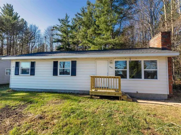 4461 N Verity Rd, Sanford, MI 48657