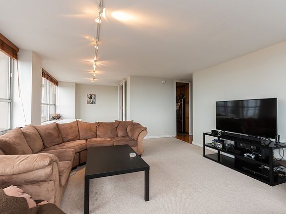 4th image of 655 W Irving Park Rd APT 2210