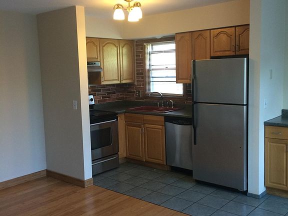 2nd image of 708 27th Ave S APT 102