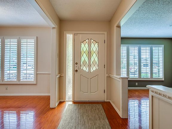 3rd image of 6803 Norfolk Ave