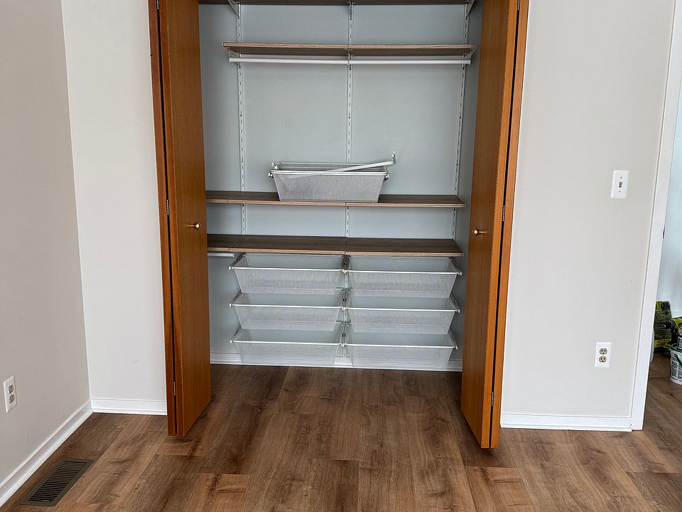 Closet in the second bedroom