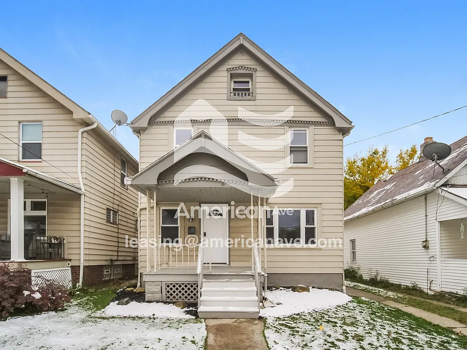 3007 Colburn Ave