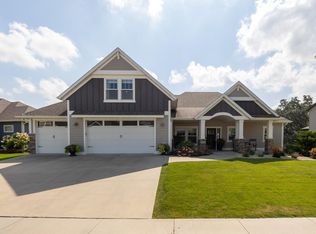 3008 Stone Park Dr NE, Rochester, MN 55906