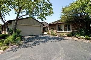 1st image of 105 Briarwood Cir