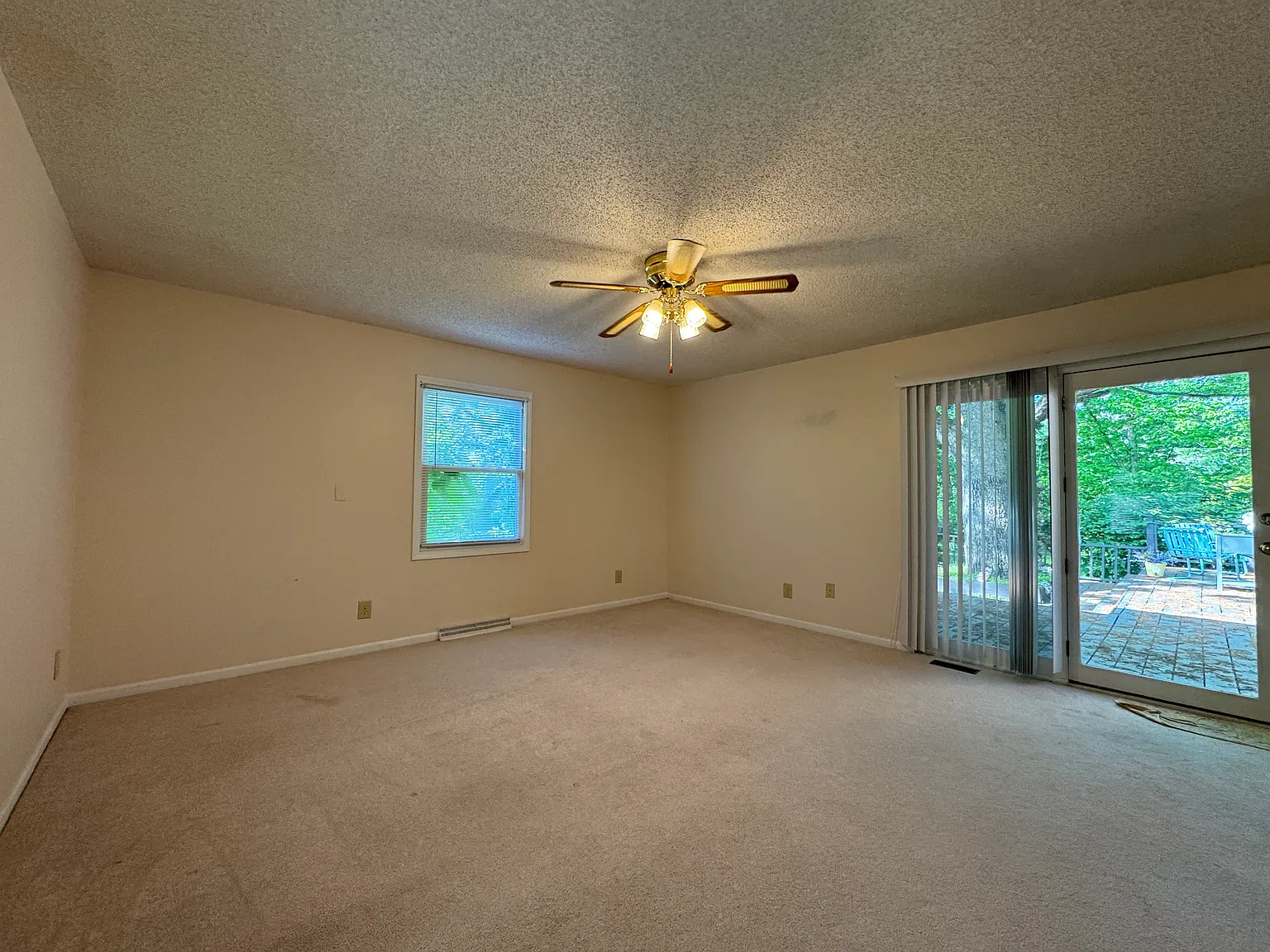 380 Chatham Rd — Photo 2