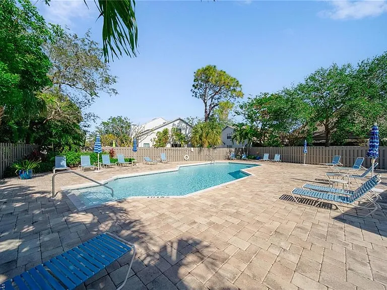 820 Meadowland Dr #D — Photo 27