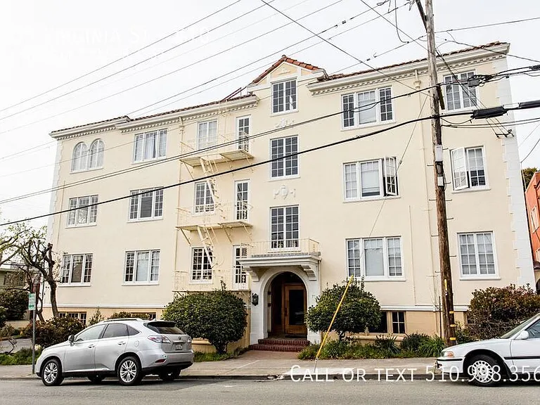 2505 Virginia St #10 — Photo 5