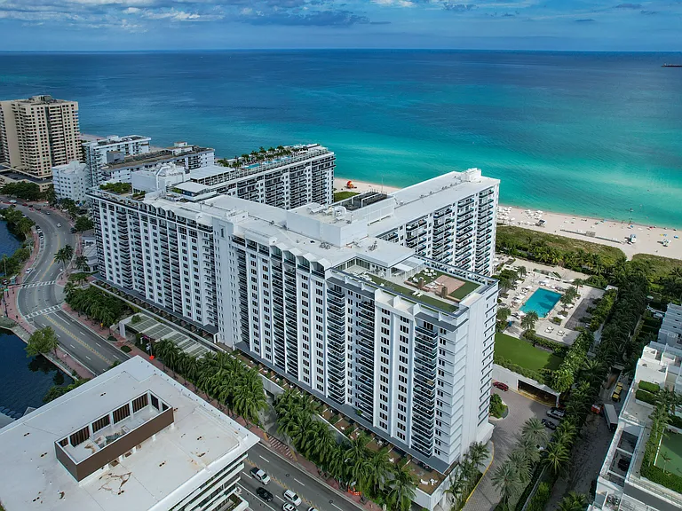 2301 Collins Ave #1015 — Photo 94