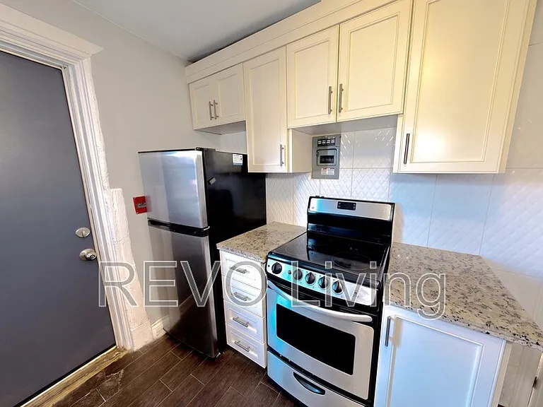477 King St E #463 — Photo 12