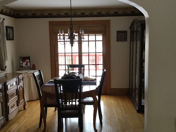 4th image of 9 Glenwood Dr