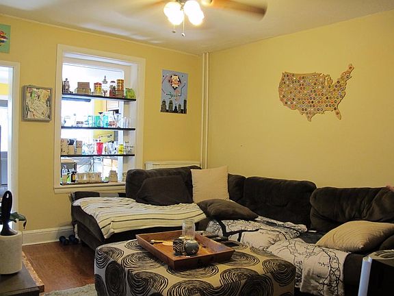2nd image of 4536 Silverwood St