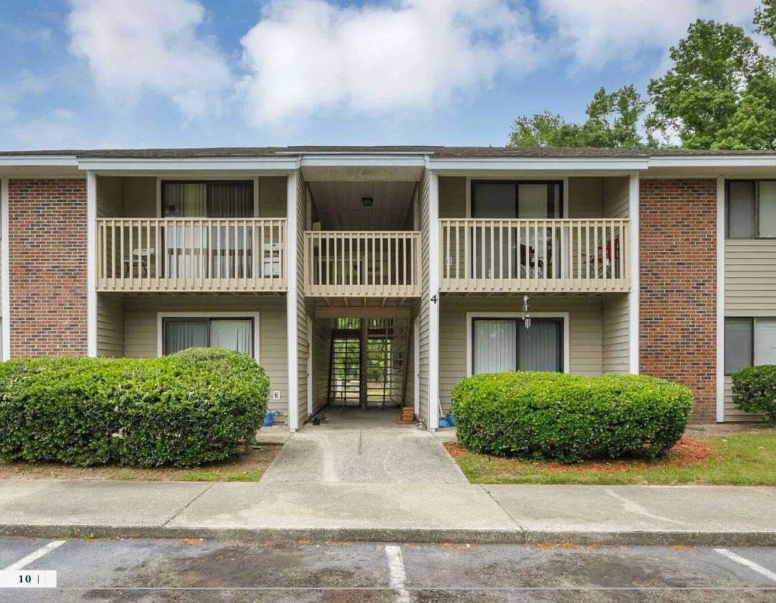 2 bed, 1.0 bath, 720 sqft, $900 — Photo 4