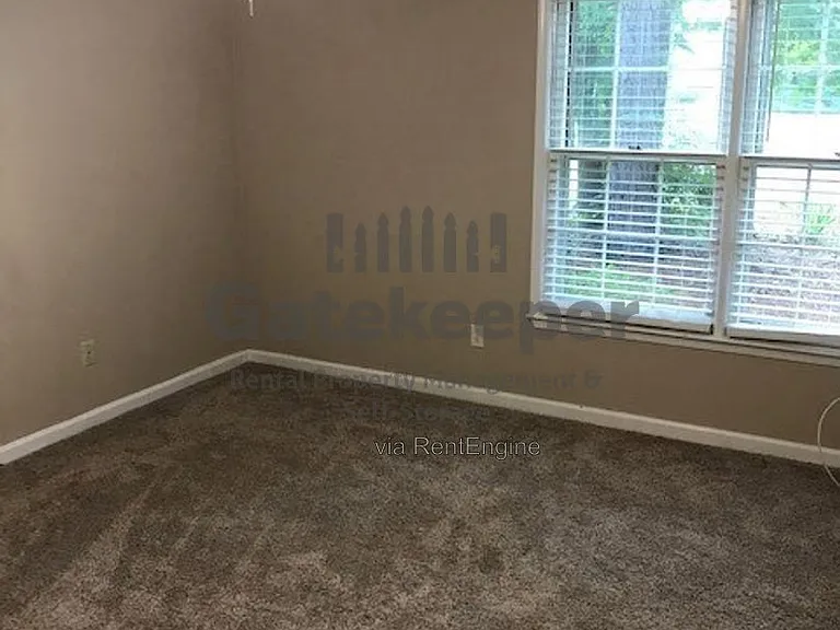 207 Meadow Run — Photo 5