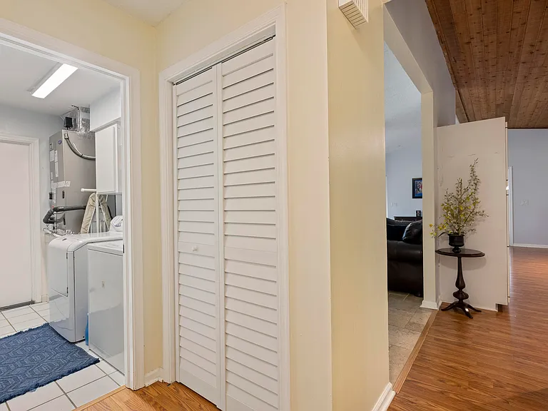 756 Juniper Pl — Photo 12