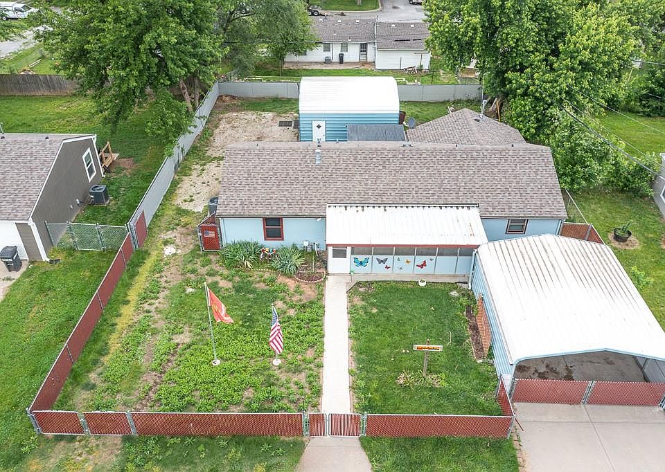 1st image of 1100 S 50th Dr