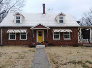 309 N Hemphill St, Crane, MO 65633