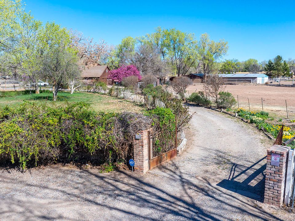 1st image of 350 Applewood Rd