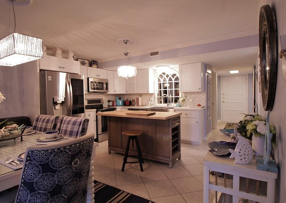 1st image of 404 Padre Blvd Unit 906