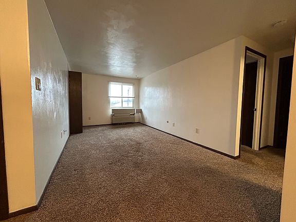 5th image of 59 Wallace Ln APT B