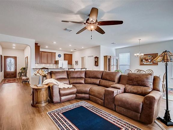 5th image of 355 White River Dr