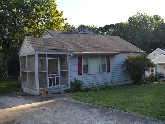 2nd image of 428 Tibbitts St SE