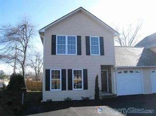 1146 E Lee Rd, Taylors, SC 29687