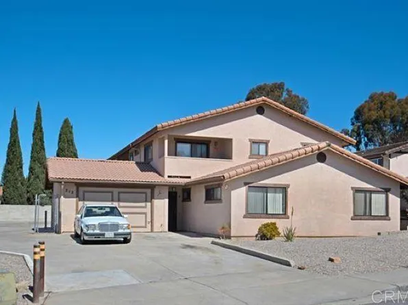 212 Apollo Dr, Vista, CA 92084