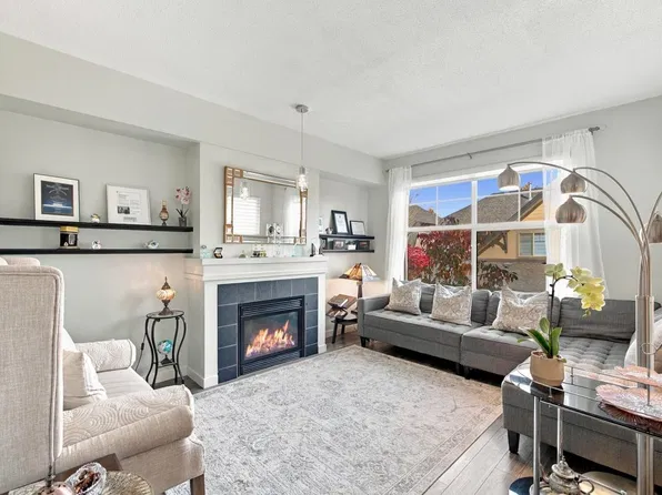 15152 62a Ave #10, Surrey, BC V3S 1V1