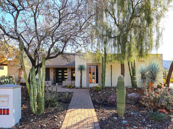 8401 N 16TH Place, Phoenix, AZ 85020