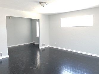 5th image of 4526 Monroe Ave