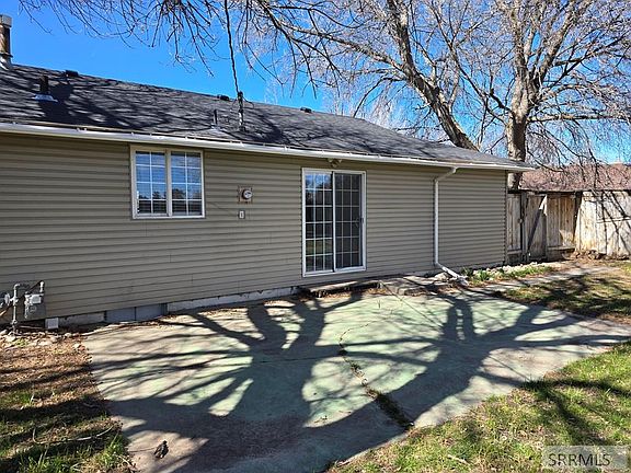 4th image of 1571 Stanger Dr