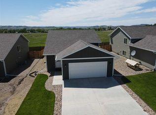 915 Diamond Ridge Blvd, Rapid City, SD 57703