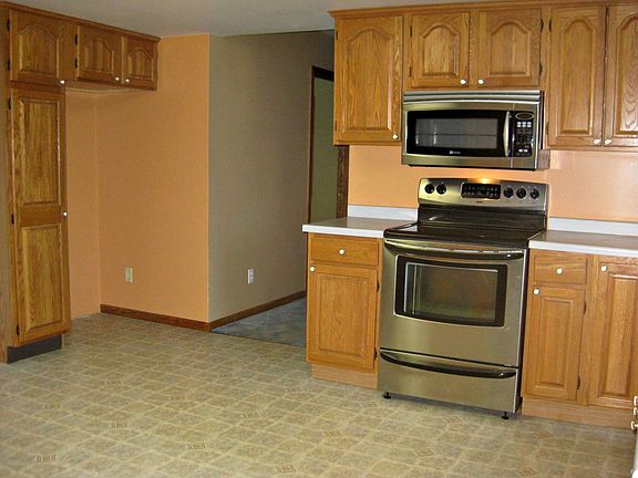 3rd image of 1816 Markosen St