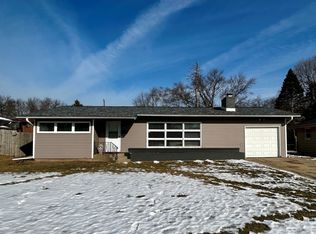 4010 Highcrest Rd, Rockford, IL 61107