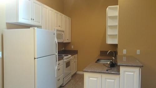 5th image of 1510 SW Courtyards Ln APT 151