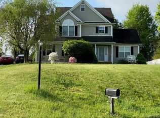 43 Green St, Poughquag, NY 12570